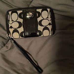 Coach wristlet wallet
